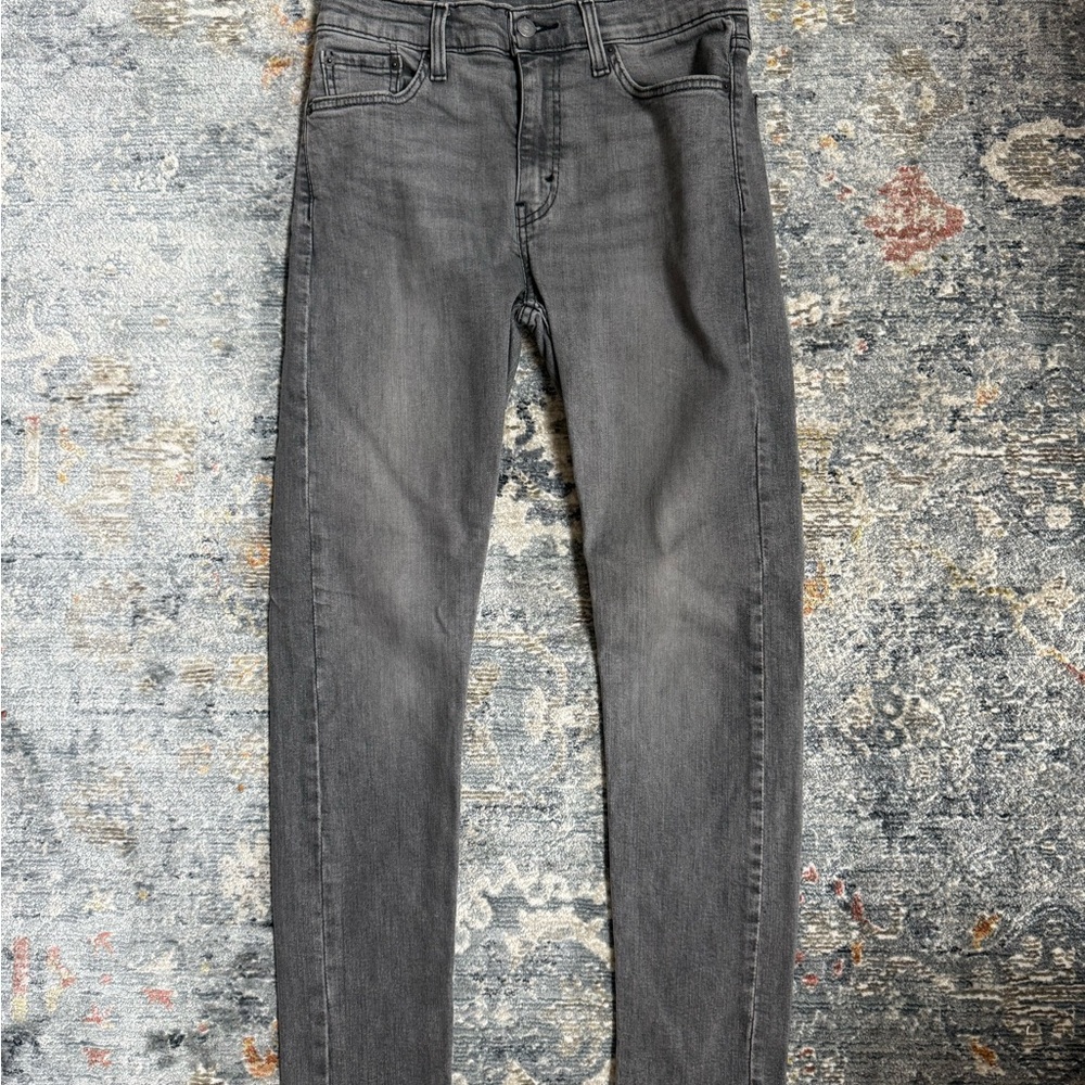 Levi's 30/32 Gray Skinny Jeans